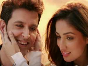 Blind Hrithik paints the beautiful and colourful... Blind Hrithik paints the beautiful and colourful...