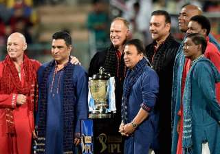 IPL 2017: Know the 20 commentators who will lend... IPL 2017: Know the 20 commentators who will lend...