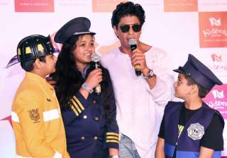 Shah Rukh Khan at KidZania - India TV Shah Rukh Khan at KidZania - India TV