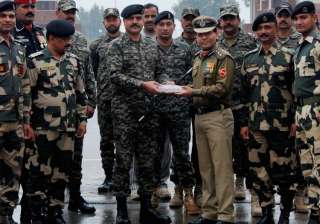 Indian, Pakistani forces, BSF, Republic Day Indian, Pakistani forces, BSF, Republic Day