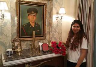 Gurmehar Kaur’s father was martyred in militant... Gurmehar Kaur’s father was martyred in militant...