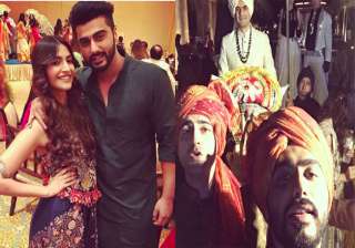 Sonam Kapoor and Arjun Kapoor on cousin's wedding - India TV Sonam Kapoor and Arjun Kapoor on cousin's wedding - India TV