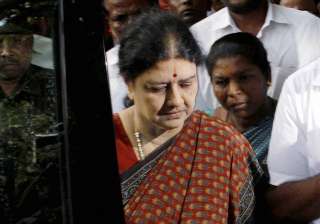 Sasikala, Tamil Nadu, AIADMK, MLAs, Panneerselvam Sasikala, Tamil Nadu, AIADMK, MLAs, Panneerselvam