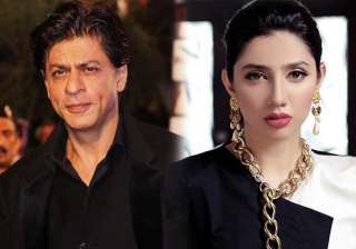 Mahira Khan’s fan-girl moment with SRK is... Mahira Khan’s fan-girl moment with SRK is...