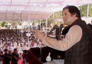 BJP MP Varun Gandhi addressing a rally in Indore... BJP MP Varun Gandhi addressing a rally in Indore...