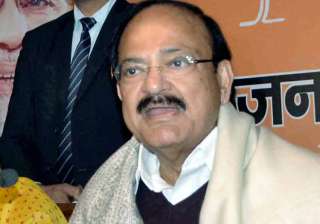 Naidu accused Cong, Left of giving different... Naidu accused Cong, Left of giving different...