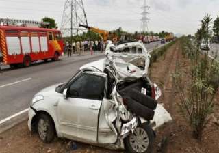 Delhi government to provide free treatment to... Delhi government to provide free treatment to...