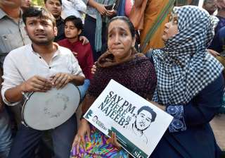 CBI team visits JNU campus to probe Najeeb's... CBI team visits JNU campus to probe Najeeb's...