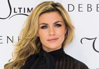 OMG! Abbey Clancy and these Hollywood divas use... OMG! Abbey Clancy and these Hollywood divas use...