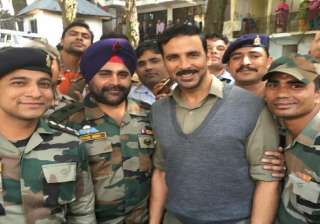 Akshay Kumar's love and respect for Indian Army Akshay Kumar's love and respect for Indian Army