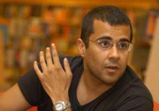 Chetan Bhagat Half Girlfriend - India TV Chetan Bhagat Half Girlfriend - India TV