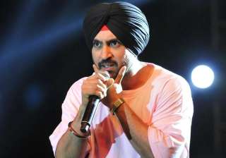 Diljit Dosanjh performance at fest - India TV Diljit Dosanjh performance at fest - India TV