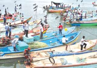 Pak, Bangladesh, Sri Lanka released 3,300 Indian... Pak, Bangladesh, Sri Lanka released 3,300 Indian...