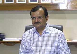 Shoe hurled at Gujarat Home minister Pradipsinh... Shoe hurled at Gujarat Home minister Pradipsinh...