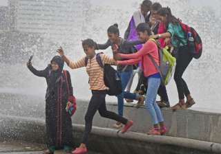 Indian girls at Marine Drive in Mumbai - India TV Indian girls at Marine Drive in Mumbai - India TV