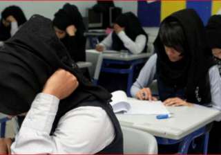 Hijab wearing female students in Pakistan - India TV Hijab wearing female students in Pakistan - India TV