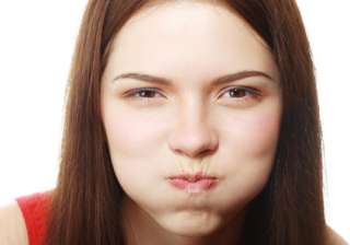 Say goodbye to puffy face with these 6 useful... Say goodbye to puffy face with these 6 useful...