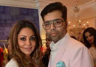 Karan thanks Gauri for designing his kids Yash... Karan thanks Gauri for designing his kids Yash...