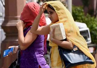 Delhi woke up to season’s hottest morning in... Delhi woke up to season’s hottest morning in...