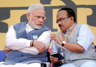 Goa Chief Minister Laxmikant Parsekar lost from... Goa Chief Minister Laxmikant Parsekar lost from...