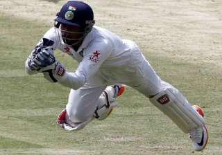 Wriddhiman Saha’s Pune catch - India TV Wriddhiman Saha’s Pune catch - India TV