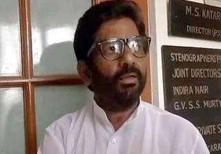 SpiceJet cancels Shiv Sena MP Ravindra... SpiceJet cancels Shiv Sena MP Ravindra...