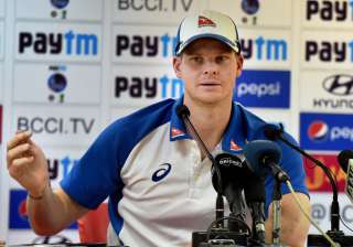 Smith was today caught on camera abusing Murali... Smith was today caught on camera abusing Murali...
