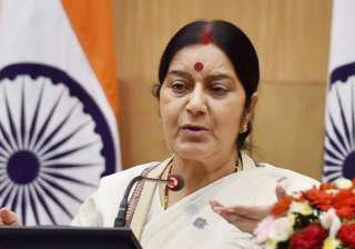 Sushma Swaraj speaks to father of Sikh man shot... Sushma Swaraj speaks to father of Sikh man shot...