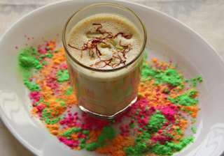 Happy Holi 2017: Celebrate the colourful festival... Happy Holi 2017: Celebrate the colourful festival...