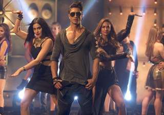 Commando 2 box office collection - India TV Commando 2 box office collection - India TV