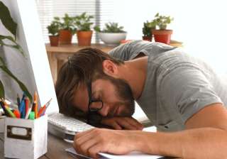 A short nap in office can really boost your work... A short nap in office can really boost your work...