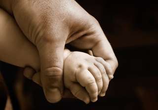 A man donates liver to save his 17-month-old daugh - India TV A man donates liver to save his 17-month-old daugh - India TV