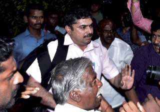 In Chennai, Delhi Police corners Dinakaran,... In Chennai, Delhi Police corners Dinakaran,...