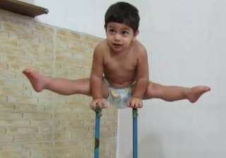 Spiderman in real life 3-year old body climbs a... Spiderman in real life 3-year old body climbs a...