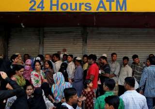 Availability of cash in ATMs worsens in few... Availability of cash in ATMs worsens in few...