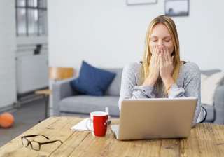 6 unforgivable mistakes we make while writing emai - India TV 6 unforgivable mistakes we make while writing emai - India TV