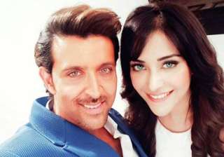 Angela apologies to Hrithik Roshan after he asked... Angela apologies to Hrithik Roshan after he asked...