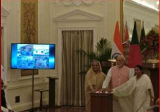 Narendra Modi and Sheikh Hasina - India TV Narendra Modi and Sheikh Hasina - India TV