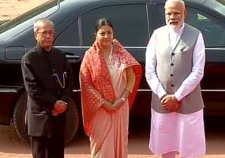 Nepalese Prez accorded ceremonial welcome at... Nepalese Prez accorded ceremonial welcome at...