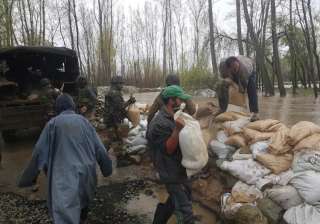 Incessant rains inundate low areas in Kashmir,... Incessant rains inundate low areas in Kashmir,...