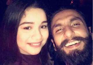 Sara Tendulkar, Ranveer Singh- India TV - India TV Sara Tendulkar, Ranveer Singh- India TV - India TV