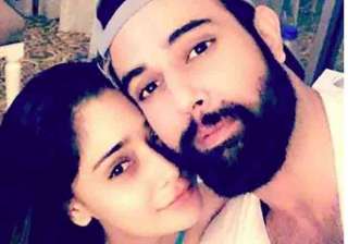 Is Sara Khan dating her Pakistani co-star?... Is Sara Khan dating her Pakistani co-star?...