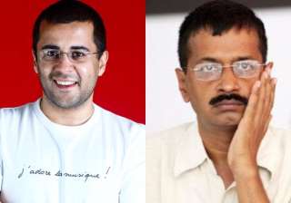 Chetan Bhagat mocks Kejriwal over MCD loss, gets... Chetan Bhagat mocks Kejriwal over MCD loss, gets...