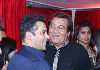 salman Khan, vinod Khanna - India TV salman Khan, vinod Khanna - India TV