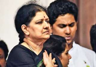 No merger until Sasikala, Dinakaran resign, says... No merger until Sasikala, Dinakaran resign, says...