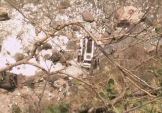Private bus falls into river in Shimla, 45 dead ... Private bus falls into river in Shimla, 45 dead ...