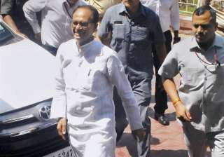 Madhya Pradesh govt bans plastic/polythene bags... Madhya Pradesh govt bans plastic/polythene bags...