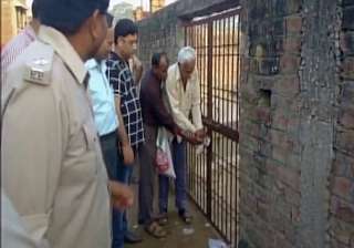 Bihar goes the UP way, authorities seal seven... Bihar goes the UP way, authorities seal seven...