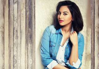 Noor Sonakshi Sinha says Bollywood supresses... Noor Sonakshi Sinha says Bollywood supresses...