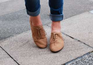 Do you know why your shoelaces often get loose? - India TV Do you know why your shoelaces often get loose? - India TV